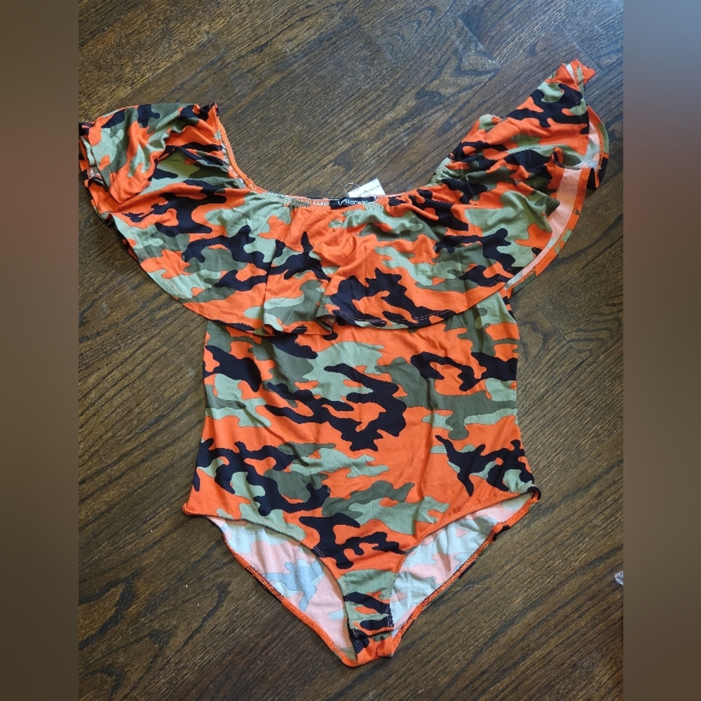 💜💜 Orange Camo Bodysuit 💜💜